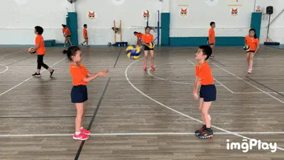 亚特兰大勇士队在自由市场失去弗里曼后，立刻从运动家交易得到奥尔森